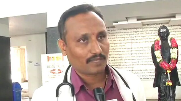 Fourteen years of life in jail has not deterred Subhash Patil from fulfilling his dream of becoming a doctor.(ANI/Twitter)