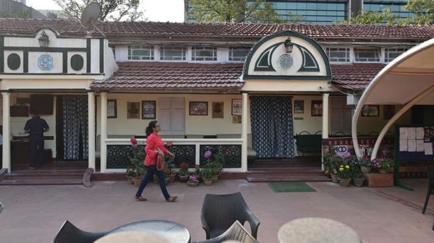 A view of the Calcutta South Club. “Dey and Mukherjee spoke to JM Sengupta, later mayor of Calcutta and club vice-president, who helped lease land for two courts in the same park. That is how it started. Soon, the British started coming here,” says Mukerjea, whose first tennis lessons were at the club in 1953 when he was 11. (Samir Jana / HT Photo)
