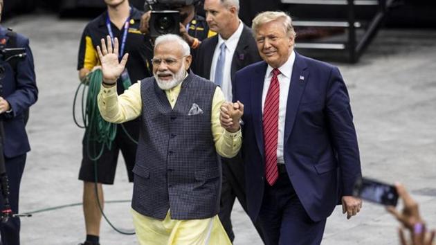 PM Narendra Modi and US president Donald Trump at the Howdy Modi Community Summit in Houston, Texas, US on September 22, 2019.(Bloomberg File Photo) PM Narendra Modi and US president Donald Trump at the Howdy Modi Community Summit in Houston, Texas, US on September 22, 2019.(Bloomberg File Photo)