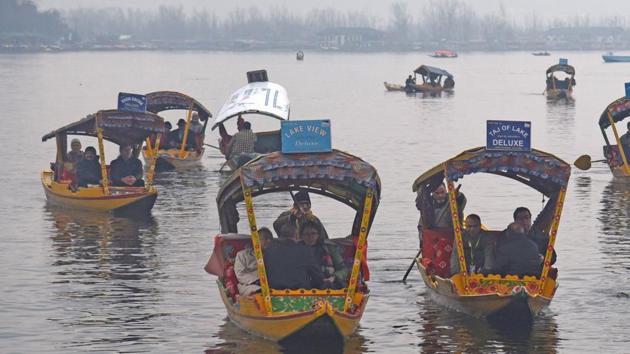 Member of a European Union delegation on a shikara ride at the Dal Lake in Srinagar. The second batch of foreign envoys reached Srinagar for a visit to know first hand the ground situation in the Union Territory. (Waseem Andrabi / HT Photo)