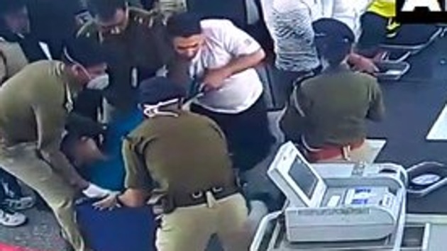 The medical team that attended to the Bagdogra-bound passenger later reported him to be stable (ANI/ Twitter) The medical team that attended to the Bagdogra-bound passenger later reported him to be stable (ANI/ Twitter)