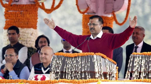 The 51-year-old third-time chief minister also spoke about the bitter electoral campaign and stressed all that is now in the past. “Some people voted for the AAP, some for the BJP, some for the Congress and other parties. But as I have taken an oath today I am everyone’s chief minister,” he said to loud cheers and claps. (Arvind Yadav / HT Photo)