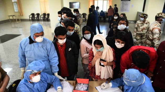 The 1st batch of passengers quarantined at Chhawla faculty of ITBP start dispersing from ITBP Chhawla Centre. (Photo: Vipin Kumar/ Hindustan Times) The 1st batch of passengers quarantined at Chhawla faculty of ITBP start dispersing from ITBP Chhawla Centre. (Photo: Vipin Kumar/ Hindustan Times)