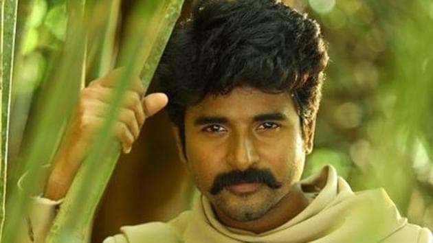 actor sivakarthikeyan photos in ethir neechal