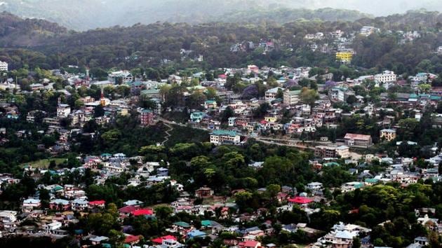 An overview of Dharamshala, the district headquarters of Kangra, which is among the towns declared vulnerable along with McLeodganj, Palampur and Bir village near Baijnath. A large number of foreign tourists visit these centres.(Ht file photo)