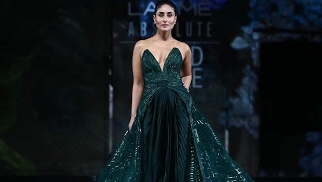 Actress Kareena Kapoor Khan walked the ramp for designer Amit Aggarwal at Lakme Fashion Week SR 2020.(Lakme Fashion Week/Instagram)