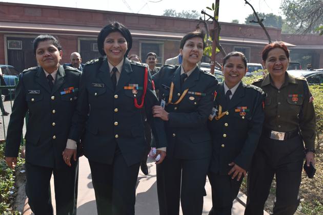 Lt. Col. Seema Singh (2L) and other women army personnel after the apex court’s decision to apply permanent commission to all women officers in the Indian Army, at Supreme Court on Monday.(Sanchit Khanna/HT PHOTO)