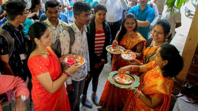 The mark of a blesisng greeted HSC students on the first day of their exams at Bhava school, Sadashiv peth. (Sanket Wankhade/HT PHOTO) The mark of a blesisng greeted HSC students on the first day of their exams at Bhava school, Sadashiv peth. (Sanket Wankhade/HT PHOTO)