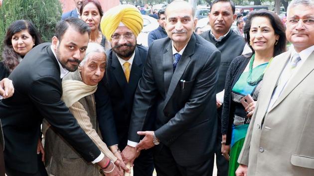 Prof Kulwant Gill (second from left), along with PU registrar Karamjeet Singh (in yellow turban) and DUI Shankarji Jha (fourth from left), laying the foundation stone of a new extension block at the Department of Laws in Sector 14, Chandigarh, on Wednesday. (HT PHOTO) Prof Kulwant Gill (second from left), along with PU registrar Karamjeet Singh (in yellow turban) and DUI Shankarji Jha (fourth from left), laying the foundation stone of a new extension block at the Department of Laws in Sector 14, Chandigarh, on Wednesday. (HT PHOTO)