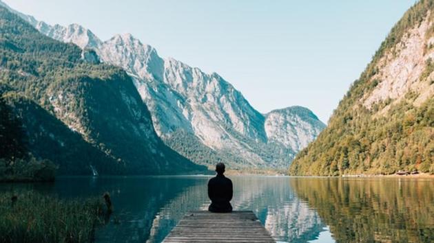The subjective feeling of well-being experienced by many people with the practice of meditation is associated with specific changes in the brain, according to a study which may lead to better clinical recommendations of the practice. (UNSPLASH) The subjective feeling of well-being experienced by many people with the practice of meditation is associated with specific changes in the brain, according to a study which may lead to better clinical recommendations of the practice. (UNSPLASH)