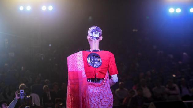 The humanoid robot Sophia, developed by Hong Kong based company Hanson Robotics, appears on stage in front of students and other professionals during a meeting session organised about artificial intelligence in Kolkata, West Bengal. (Dibyangshu Sarkar / AFP)