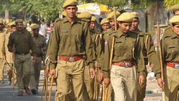 Police in Rajasthan’s Jaisalmer are searching for more than a dozen men who allegedly thrashed three Dalits for stealing five donkeys. (HT File Photo) Police in Rajasthan’s Jaisalmer are searching for more than a dozen men who allegedly thrashed three Dalits for stealing five donkeys. (HT File Photo)