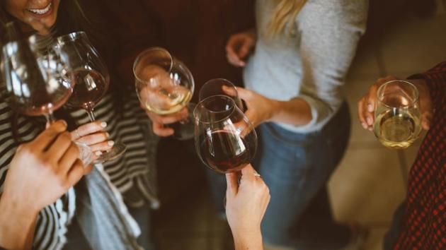 The study found that the influence of tobacco and alcohol a (Unsplash) The study found that the influence of tobacco and alcohol a (Unsplash)