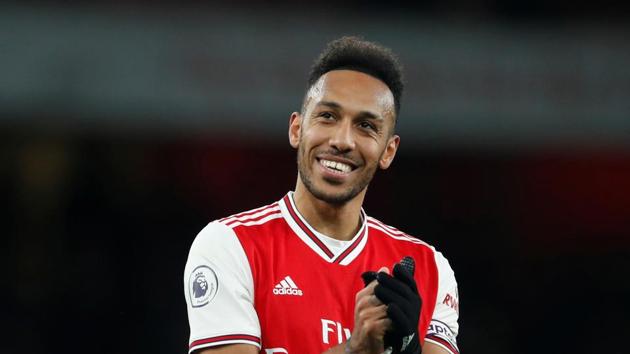 Arsenal's Pierre-Emerick Aubameyang applauds fans after the match. (REUTERS) Arsenal's Pierre-Emerick Aubameyang applauds fans after the match. (REUTERS)