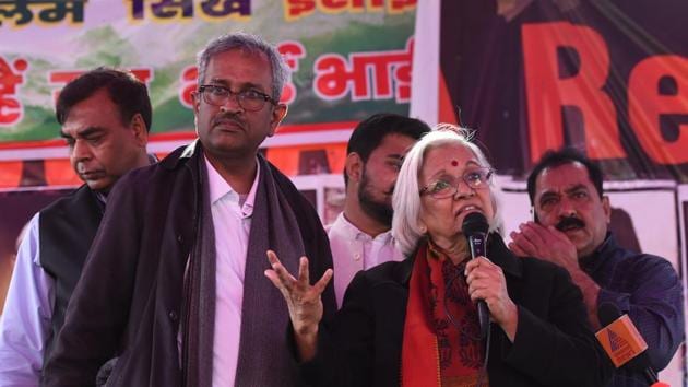 Senior lawyers Sanjay Hegde and Sadhana Ramachandran were appointed interlocutors by the Supreme Court last week to speak to anti Citizenship Act protesters at Shaheen Bagh to find ways to end a road block at the protest site in Southeast Delhi.(HT PHOTO)