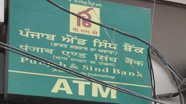 According to the RBI’s RTI reply, 3,542.991 million notes of ₹2,000 denomination were printed during 2016-17. (Sameer Sehgal/ Hindustan Times (Image for representation purpose)) According to the RBI’s RTI reply, 3,542.991 million notes of ₹2,000 denomination were printed during 2016-17. (Sameer Sehgal/ Hindustan Times (Image for representation purpose))