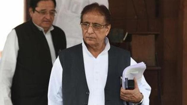 Azam Khan has been sent to jail by a UP court in a case of forgery of his son’s birth certificate.(Vipin Kumar/HT PHOTO/File)