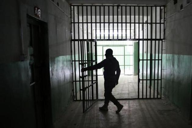 Kurdish authorities currently operate more than two dozen detention facilities scattered across northeastern Syria, holding about 10,000 IS fighters (Reuters file photo. Representative image) Kurdish authorities currently operate more than two dozen detention facilities scattered across northeastern Syria, holding about 10,000 IS fighters (Reuters file photo. Representative image)