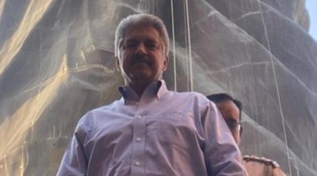 Anand Mahindra’s tweet shows a picture he’s reserved for his ‘album of prized memories’.(Twitter/@anandmahindra)