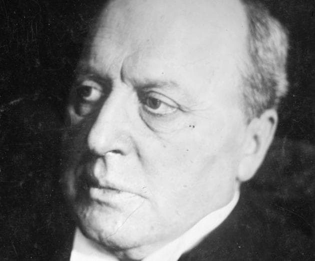 Remembering Henry James, the author of The Portrait of a Lady.(wikipedia.org)