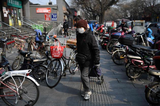 The death toll from the coronavirus outbreak stood at 2788 in China with 44 new deaths reported until early Friday(AFP)