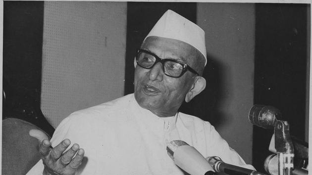 27 October 1977 - The PM, Morarji Desai, at his press conference in New Delhi.(HT FILE Photo)