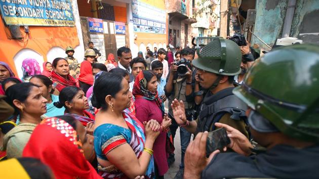 Questions are being asked as to why Delhi Police, controlled by the federal home ministry, did not do enough to prevent the riots. Questions have also been raised on hate speech and rhetoric that may have created an environment conducive to the violence.(Amal KS/HT PHOTO)