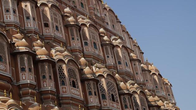 ‘Sheesh Mahal’s’ are seen at most of the famous palaces and havelis in Rajasthan. (Unsplash) ‘Sheesh Mahal’s’ are seen at most of the famous palaces and havelis in Rajasthan. (Unsplash)