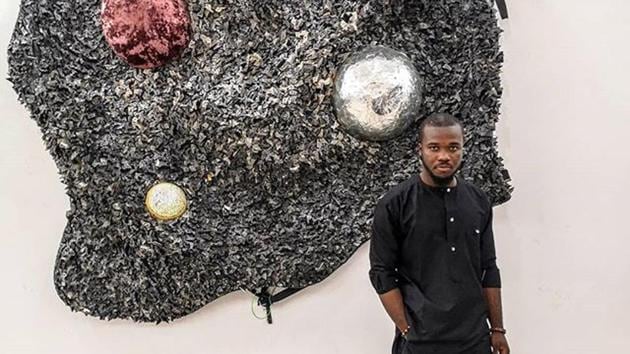 This Nigerian artist is turning plastic waste into fashion to raise awareness.(Adeyemi Emmanuel/Instagram)