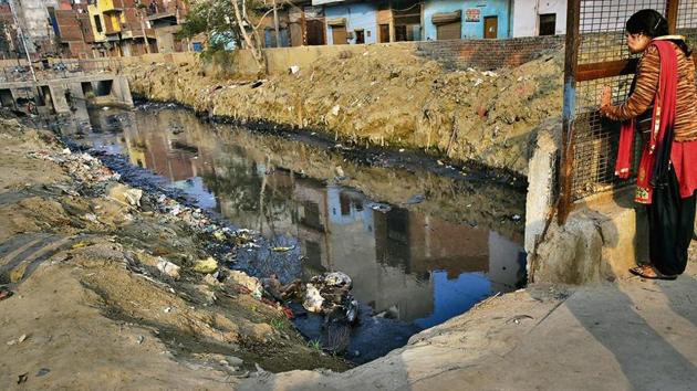 The drains of northeast Delhi create a labyrinth which often confuses even residents. The main drain is referred to as Drain No. 1, which originates in the Eastern Yamuna Canal in UP.(HT Photos/Amal KS) The drains of northeast Delhi create a labyrinth which often confuses even residents. The main drain is referred to as Drain No. 1, which originates in the Eastern Yamuna Canal in UP.(HT Photos/Amal KS)