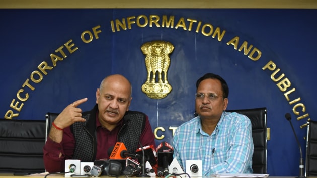 Deputy Chief Minister of Delhi Manish Sisodia and health minister Satyendra Jain said on Tuesday that the Delhi government has designated 25 hospitals for the treatment of corona virus, which has infected a person from the national capital, at Delhi Secretariat in New Delhi (Sonu Mehta/Hindustan Times) Deputy Chief Minister of Delhi Manish Sisodia and health minister Satyendra Jain said on Tuesday that the Delhi government has designated 25 hospitals for the treatment of corona virus, which has infected a person from the national capital, at Delhi Secretariat in New Delhi (Sonu Mehta/Hindustan Times)