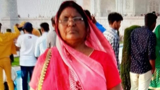 Image shows the elderly woman who was reunited with her family. (Twitter/@agrapolice) Image shows the elderly woman who was reunited with her family. (Twitter/@agrapolice)