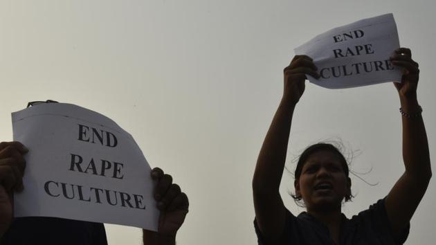 Citizens protest against growing incidents of sexual violence and demanded justice for victims and survivors of rape, at Marine Drives in Mumbai. (Anshuman Poyrekar/HT Photo)