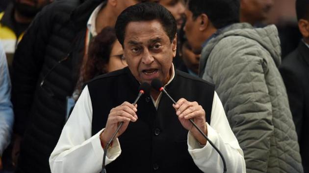 Madhya Pradesh chief minister Kamal Nath on Friday started meeting Congress party legislators in a bid to show that there was no danger to his government. (HT PHOTO.) Madhya Pradesh chief minister Kamal Nath on Friday started meeting Congress party legislators in a bid to show that there was no danger to his government. (HT PHOTO.)