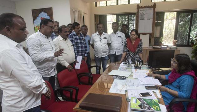 Members of railway contractors’ association met Neelam Chandra, additional divisional railway manager, during their one-day strike on Friday. (Pratham Gokhale/HT Photo) Members of railway contractors’ association met Neelam Chandra, additional divisional railway manager, during their one-day strike on Friday. (Pratham Gokhale/HT Photo)
