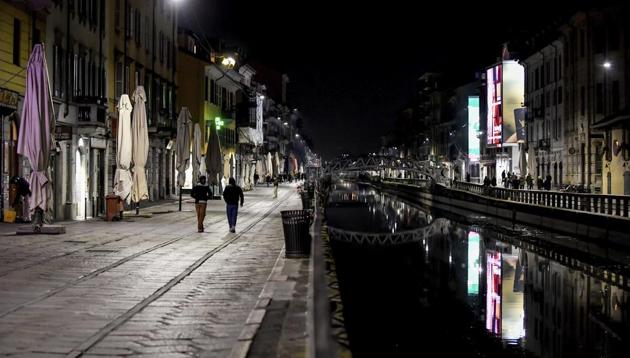The Navigli district of Milan, one of the area of night life in Milan, is almost deserted after most bars were closed by the last decisions of the government trying to face the coronavirus emergency, in Milan, Sunday, March 8, 2020. (AP photo) The Navigli district of Milan, one of the area of night life in Milan, is almost deserted after most bars were closed by the last decisions of the government trying to face the coronavirus emergency, in Milan, Sunday, March 8, 2020. (AP photo)