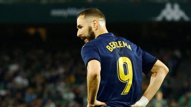 Real Madrid S Worst Game Of Season In Betis Defeat Lets Barcelona Back In Hindustan Times