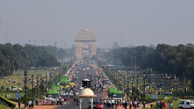 Delhi breathed “satisfactory” air for three consecutive days. (Raj K Raj/ Hindustan Times) Delhi breathed “satisfactory” air for three consecutive days. (Raj K Raj/ Hindustan Times)