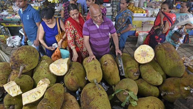 Jackfruit is now selling at Rs 120 per kilogram -- an increase of more than 120 per cent over the normal Rs 50 per kilogram.(Satyabrata Tripathy/HT Photo)