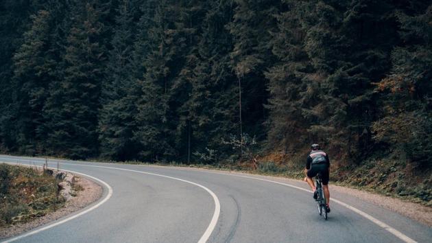 Many people are put off by the potential danger linked to cycling in traffic, but there is a lack of individual-level data on cycling and injuries in the UK. (Unsplash) Many people are put off by the potential danger linked to cycling in traffic, but there is a lack of individual-level data on cycling and injuries in the UK. (Unsplash)