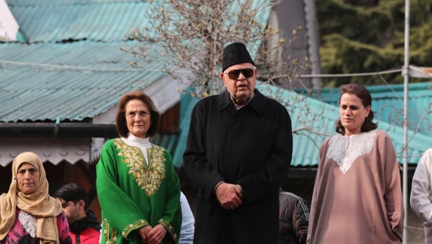 Farooq Abdullah also said that he will not make any political statement till the time all the leaders are released.(HT Photo/Waseem Andrabi)