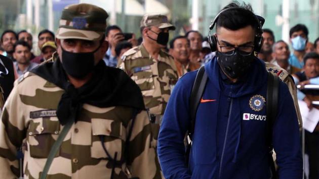 Virat Kohli wearing a mask in Lucknow.(Twitter)