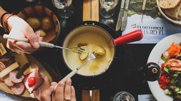London’s top 12 cheese dishes: From classic souffle to Halloumi burger, listed. (Unsplash) London’s top 12 cheese dishes: From classic souffle to Halloumi burger, listed. (Unsplash)