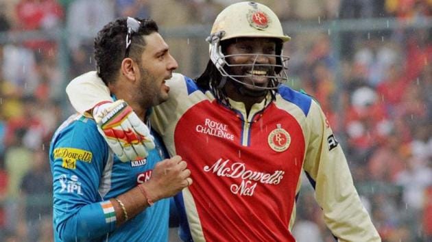Chris Gayle attempts to speak in Hindi, Yuvraj Singh's reaction is  priceless - WATCH | Cricket - Hindustan Times