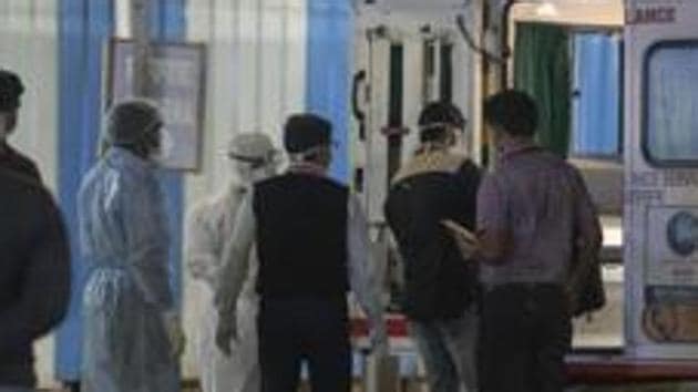 The infected Delhi man was in contact with his wife and two children at his Janakpuri house before he was diagnosed and isolated.(Pratham Gokhale/HT Photo (Image for representational purpose)) The infected Delhi man was in contact with his wife and two children at his Janakpuri house before he was diagnosed and isolated.(Pratham Gokhale/HT Photo (Image for representational purpose))
