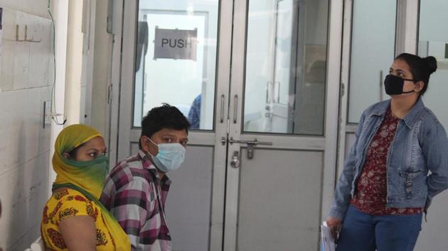 On Saturday, the Union health ministry said two fresh cases – one each in Uttar Pradesh and Jammu & Kashmir – took the total confirmed infections to 84. (Yogendra Kumar/HT PHOTO) On Saturday, the Union health ministry said two fresh cases – one each in Uttar Pradesh and Jammu & Kashmir – took the total confirmed infections to 84. (Yogendra Kumar/HT PHOTO)