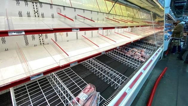 A near empty meat shelf is seen several minutes after the morning opening at a BJ's Wholesale Club market at the Palisades Center shopping mall during the coronavirus outbreak in West Nyack, New York. (Mike Segar / REUTERS) A near empty meat shelf is seen several minutes after the morning opening at a BJ's Wholesale Club market at the Palisades Center shopping mall during the coronavirus outbreak in West Nyack, New York. (Mike Segar / REUTERS)