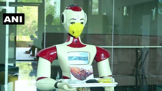 The image shows one of the robots deployed by Kerala government. (Twitter/ANI) The image shows one of the robots deployed by Kerala government. (Twitter/ANI)