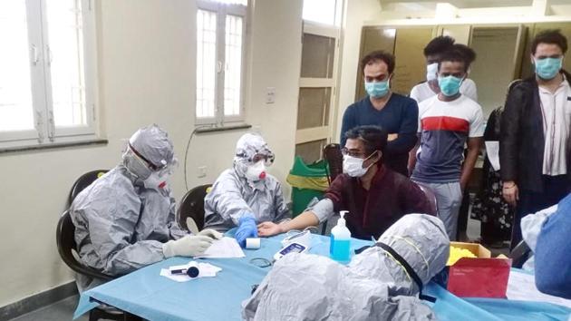 People being tested for novel coronavirus at an ITBP quarantine facility in Chhawla, New Delhi on Wednesday, March 11, 2020.(HT Photo)