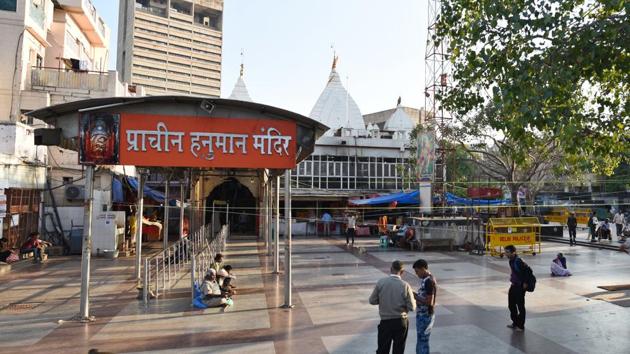 A deserted view of Hanuman Temple at Connaught Place in New Delhi, on Monday, March 16, 2020.(Sanchit Khanna/HT PHOTO)